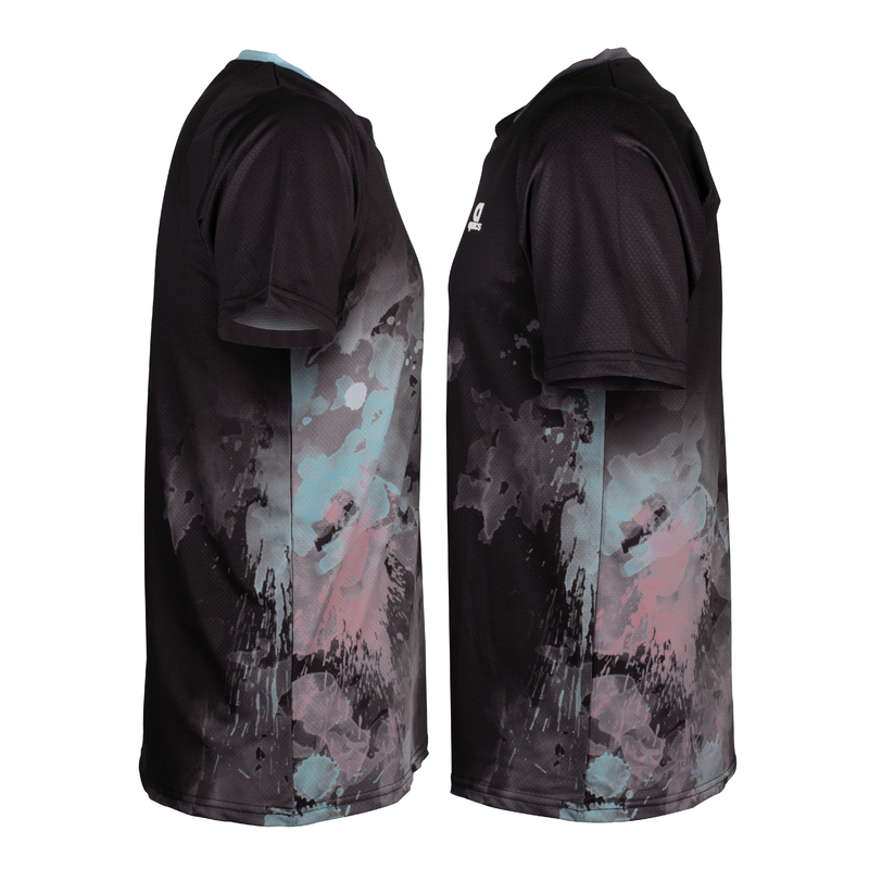 RN 10157_06_BLACK-02