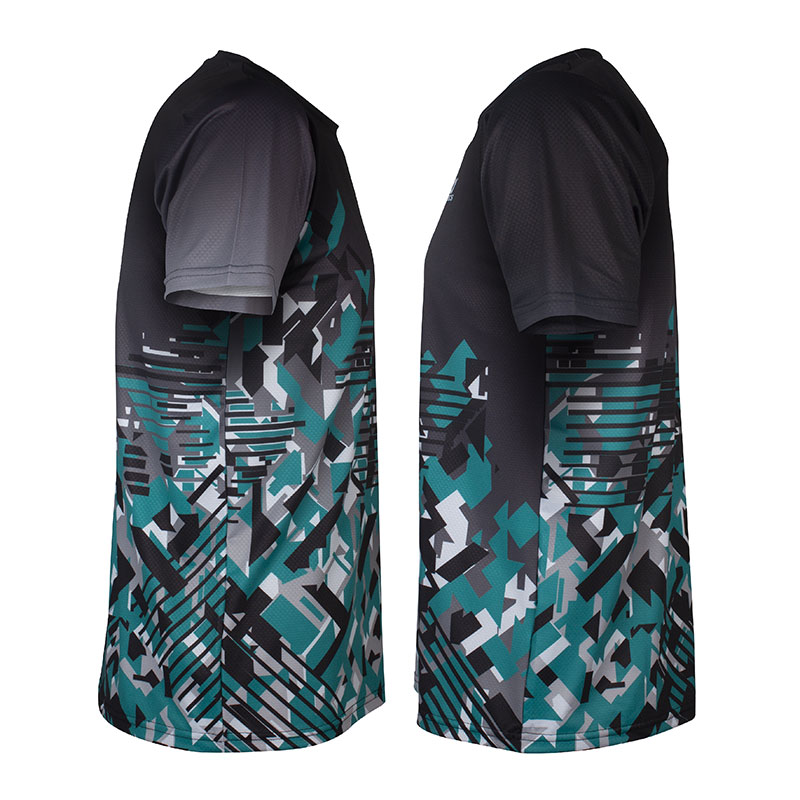 RN-10159_06_BLACK-02